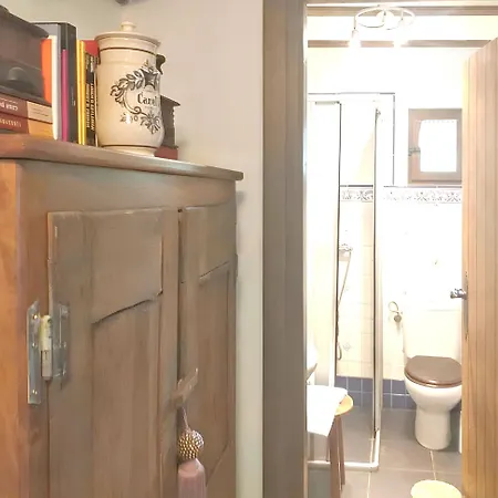 Comfortable In - 55 M² - Parking Available