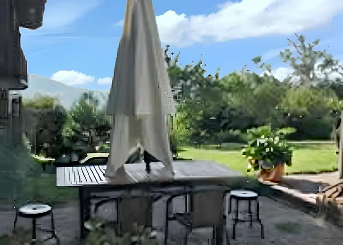 Comfortable In - 55 M² - Parking Available