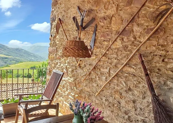 Comfortable In - 55 M² - Parking Available *